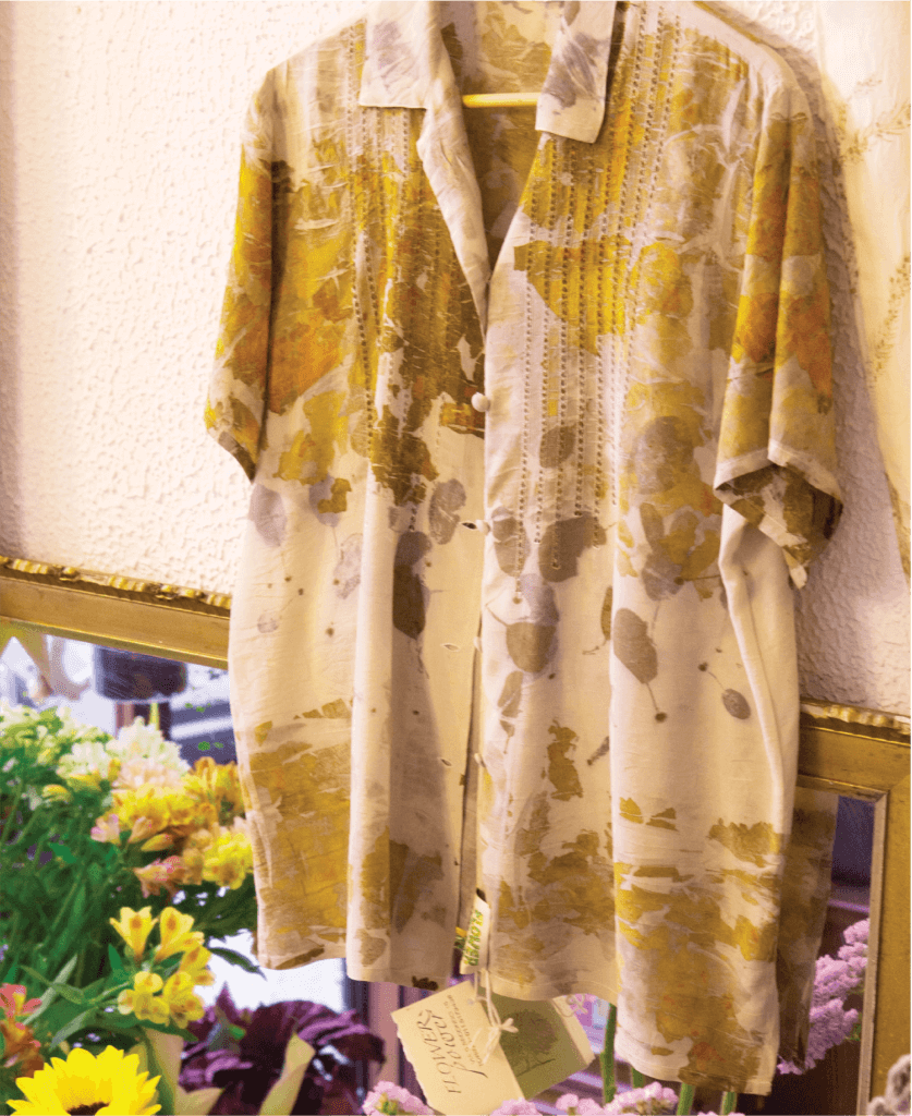 Stampa-botanica-flower-power-torino-stampa-naturale-vestiario-personalizzato-biologico